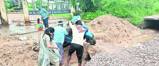 చేపలవేటకు వెళ్లి ఒకరి మృతి2