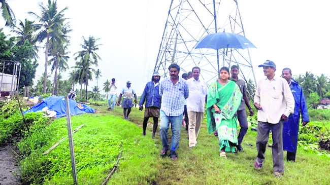 ఉప్పుటేరులోకి వరద నీరు 
1