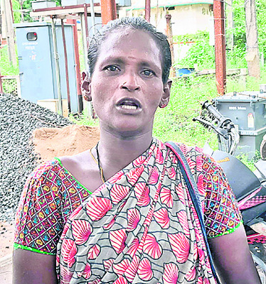 నిరుపేదల బతుకులు రోడ్డు పాలు 1