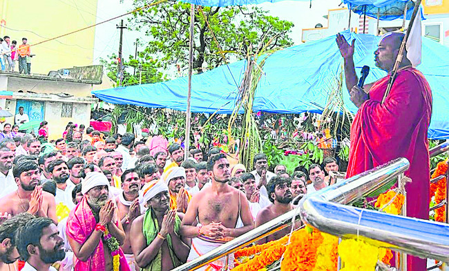 మరకత శివాలయంలో ప్రత్యేక పూజలు
1