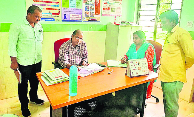 రైతులకు ఇబ్బంది కలిగించొద్దు
1