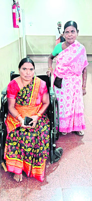 అమ్మా.. మా మొర ఆలకించరూ..
1