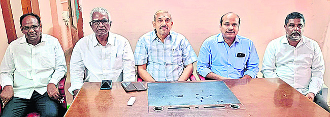 దివ్యాంగులపై కూటమి కుట్ర..! 1