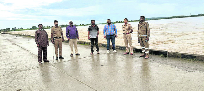 వీడని వాన2