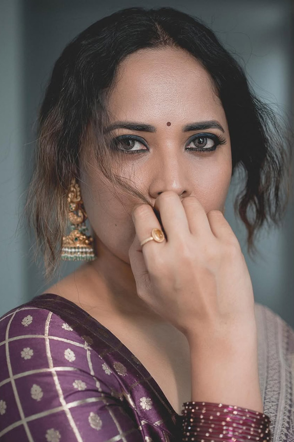 Anchor Anasuya Bharadwaj Stunning Looks In Saree Photos4