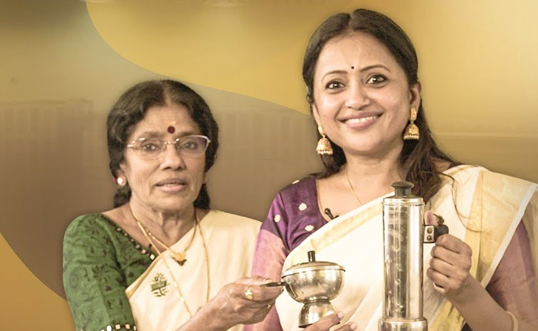 Anchor suma Mother Birthday Celebration Photos5