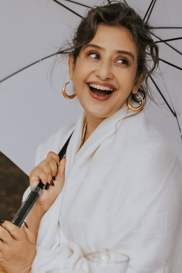Manisha Koirala celebrated her 55th birthday With Close Friends9