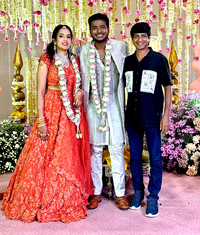 Rahul Sipligunj Engagement Harini Reddy Photos Viral Gose12