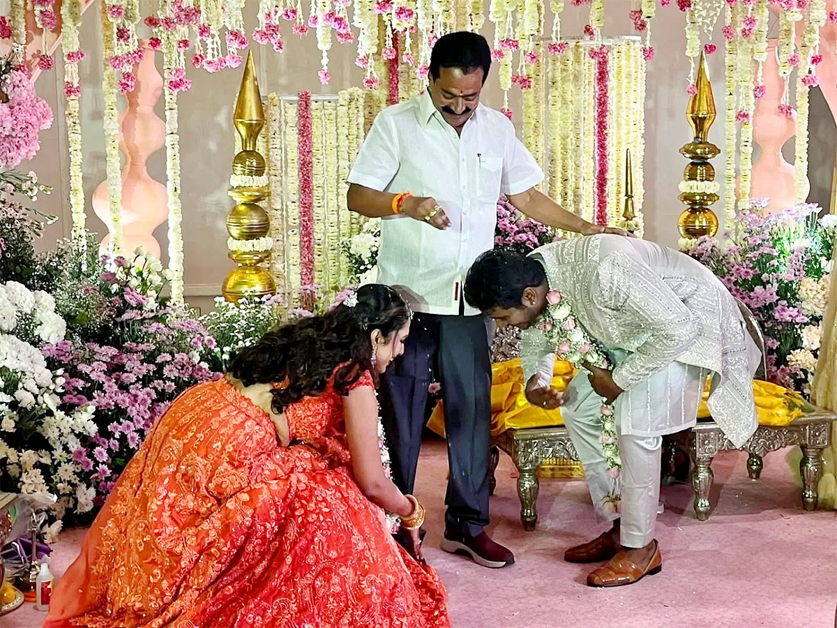 Rahul Sipligunj Engagement Harini Reddy Photos Viral Gose16
