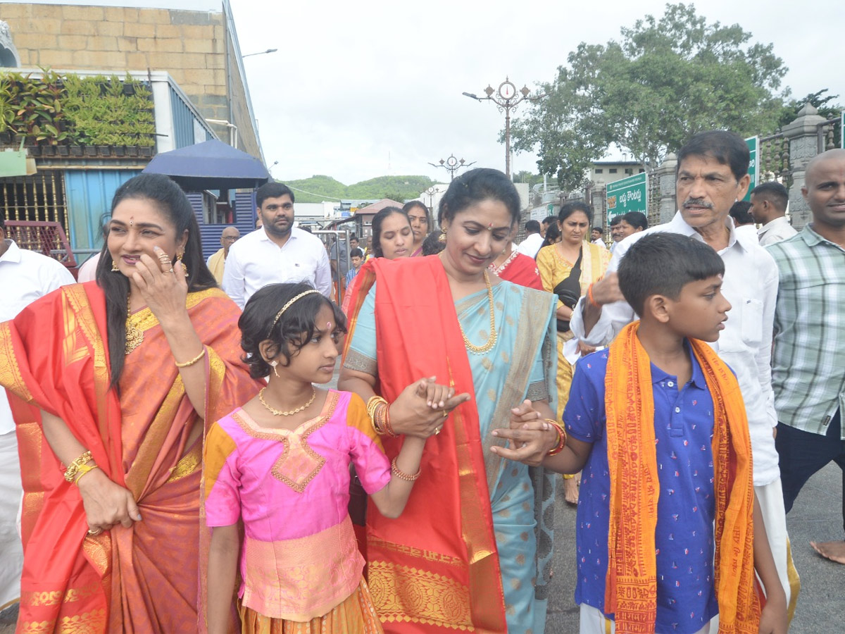 Tollywood Celebrities Visits Tirumala Tirupati Temple Photos2