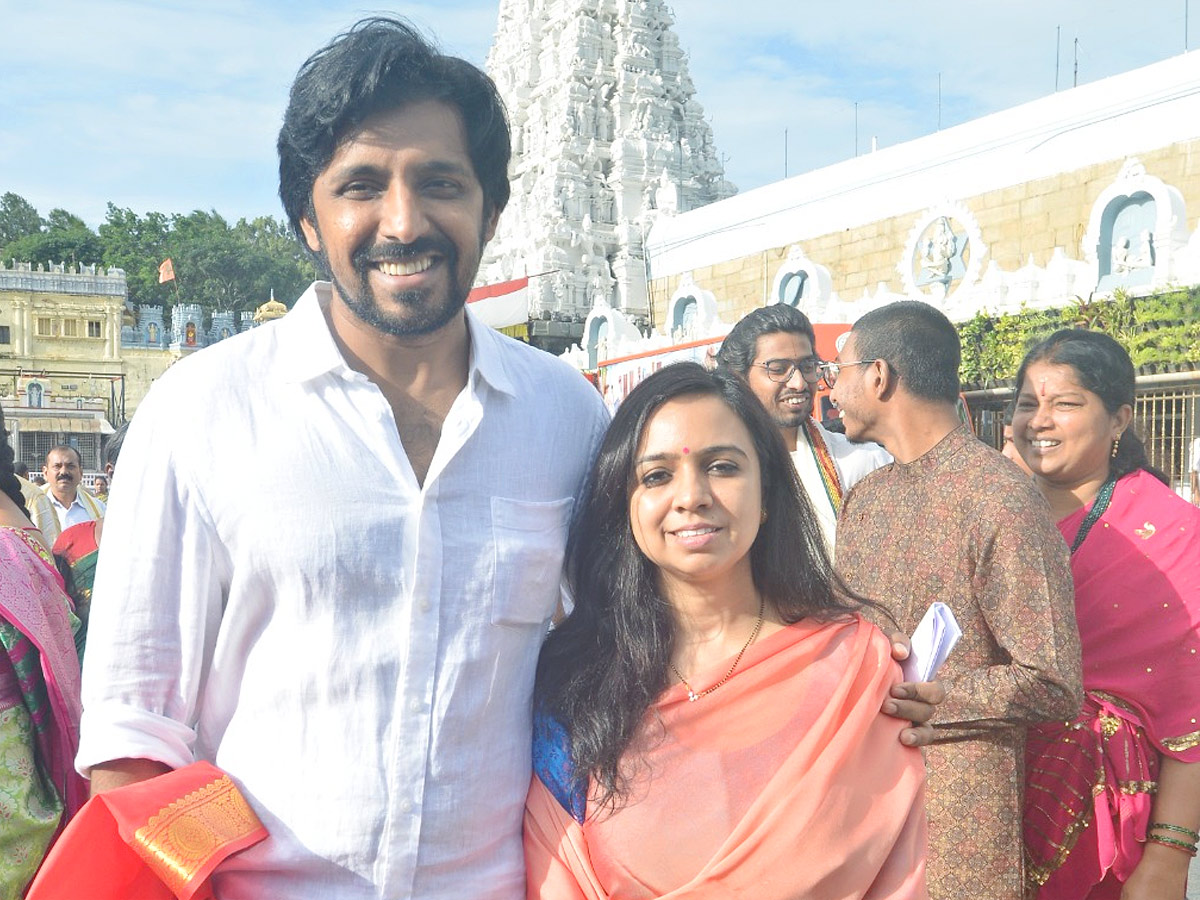 Tollywood Celebrities Visits Tirumala Tirupati Temple Photos12