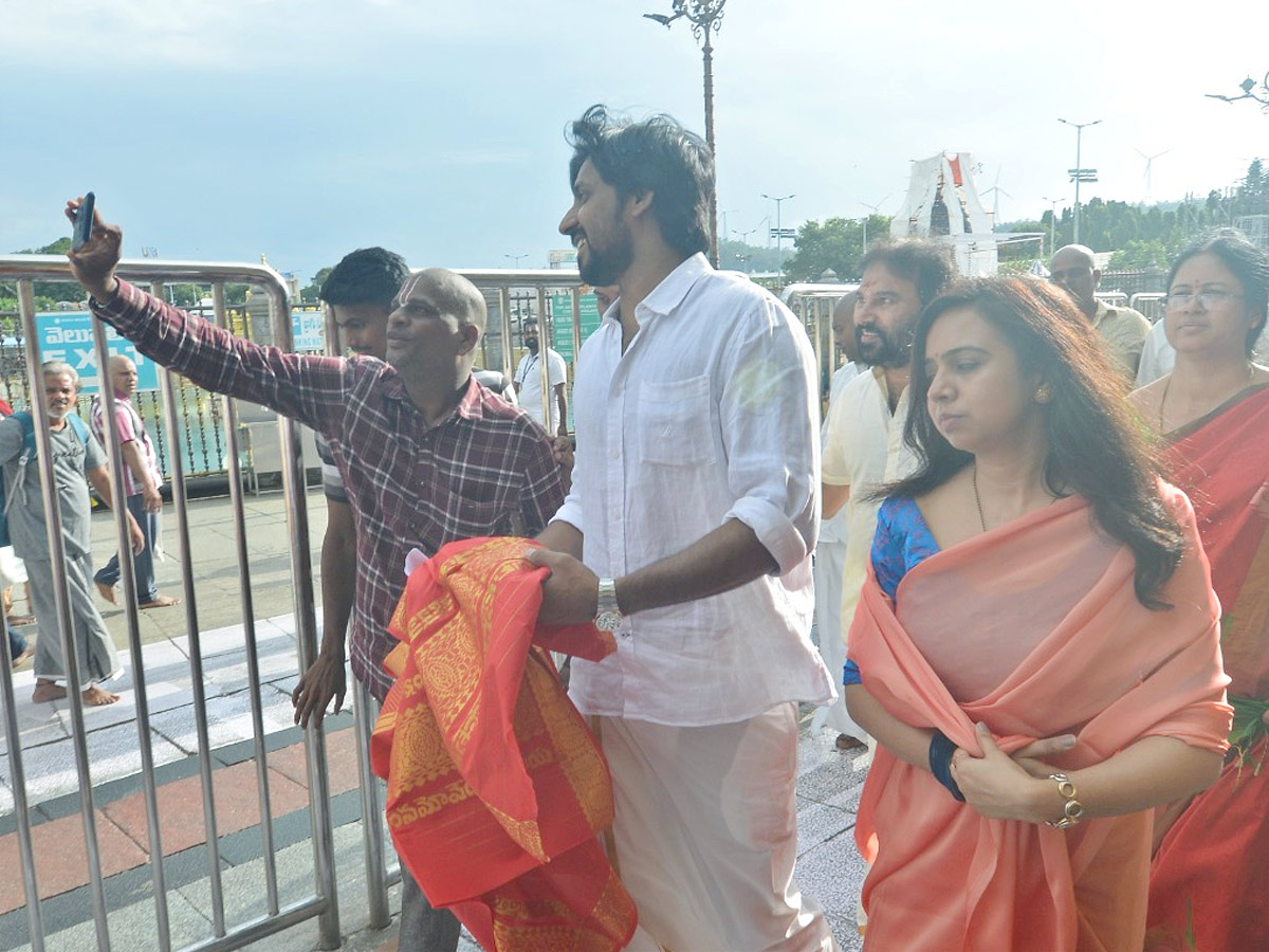Tollywood Celebrities Visits Tirumala Tirupati Temple Photos17