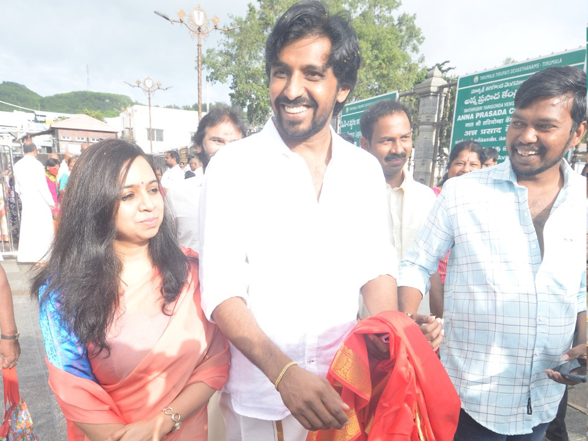 Tollywood Celebrities Visits Tirumala Tirupati Temple Photos10
