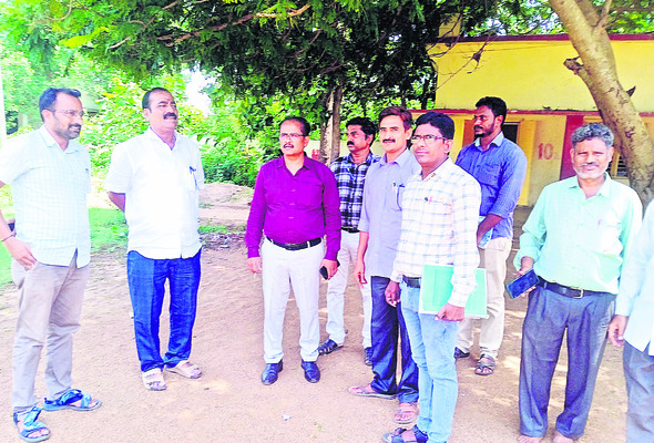 శతశాతం ఉత్తీర్ణతే లక్ష్యంగా పనిచేయాలి 1