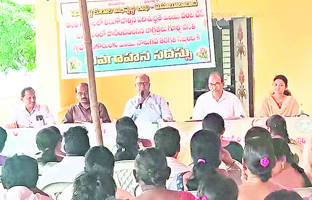 నేడు సిల్వర్ మెడల్ స్వీకరించనున్న కలెక్టర్1