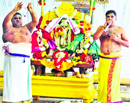 వైభవంగా లక్ష్మీనరసింహుడి కల్యాణం 1