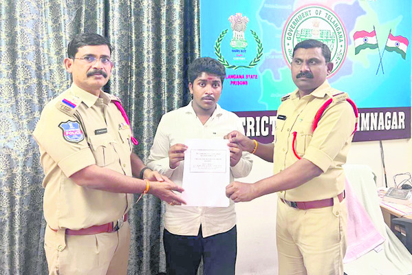 కట్నం వేధింపులతో వివాహిత ఆత్మహత్య2
