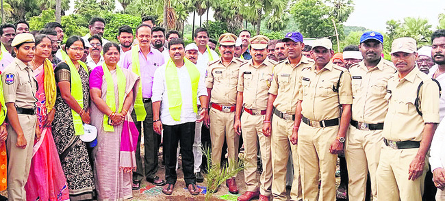 ‘గీతకార్మికుల సంక్షేమానికి ప్రాధాన్యం’
2