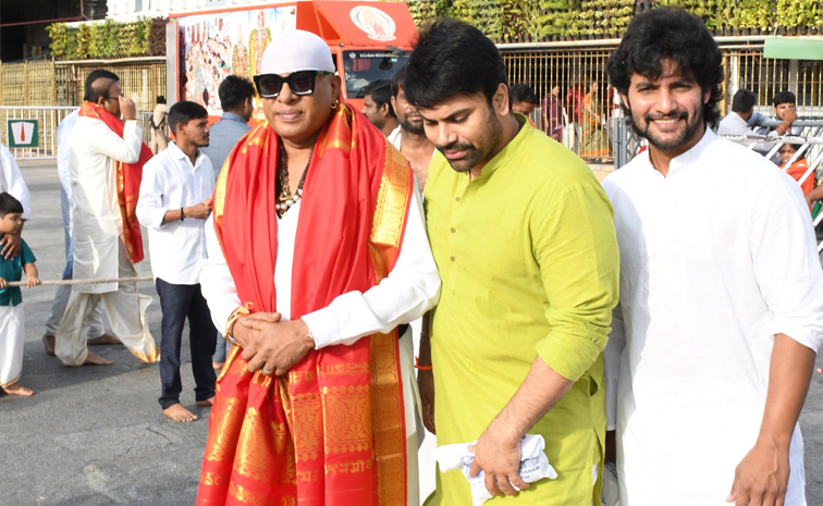 Celebrities At Tirupati Temple Photos11