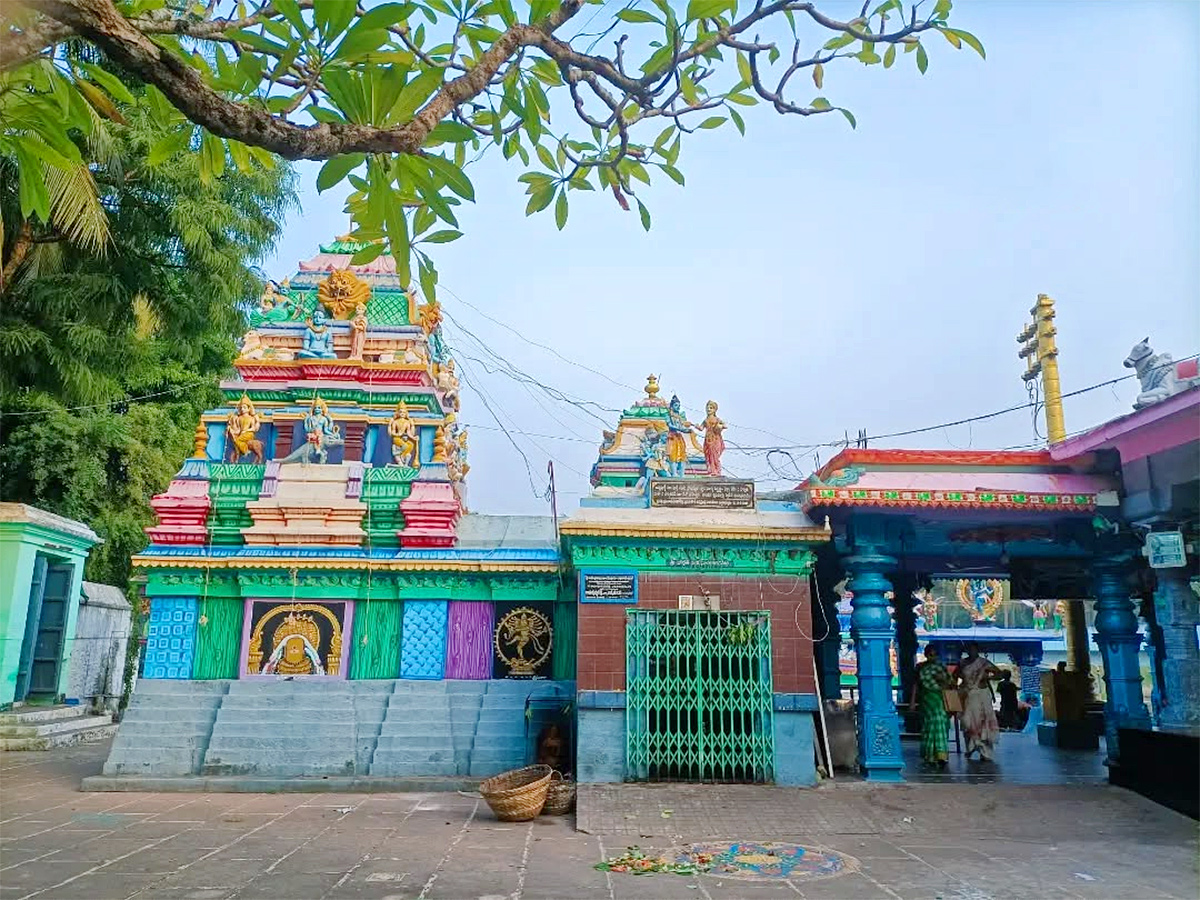 Natta Rameswara Temple Penumantra West Godavari District23