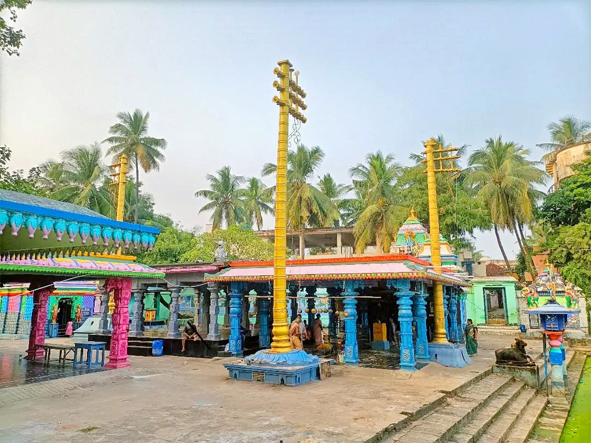 Natta Rameswara Temple Penumantra West Godavari District7