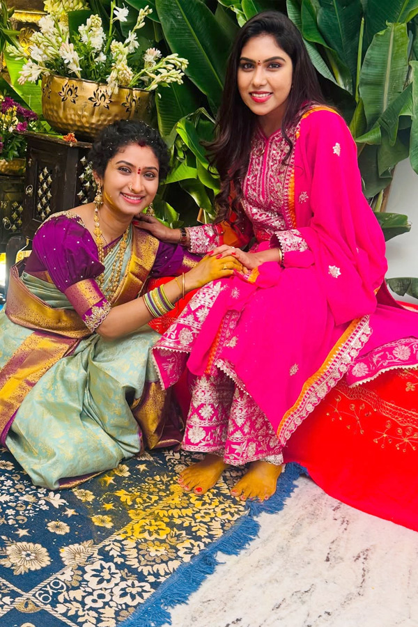 Telugu Serial Actresses Performed Sravana Sukravaram Pooja Photos12
