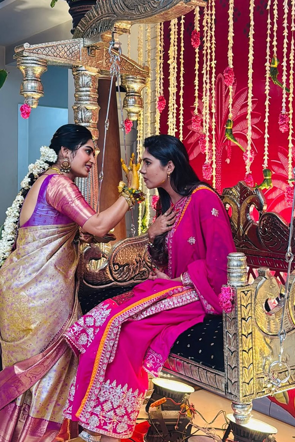 Telugu Serial Actresses Performed Sravana Sukravaram Pooja Photos15