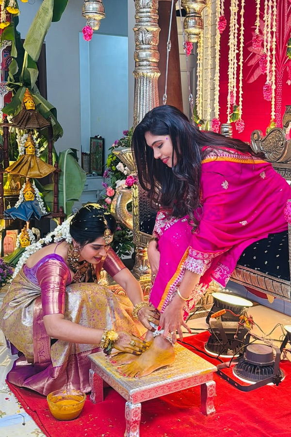 Telugu Serial Actresses Performed Sravana Sukravaram Pooja Photos16