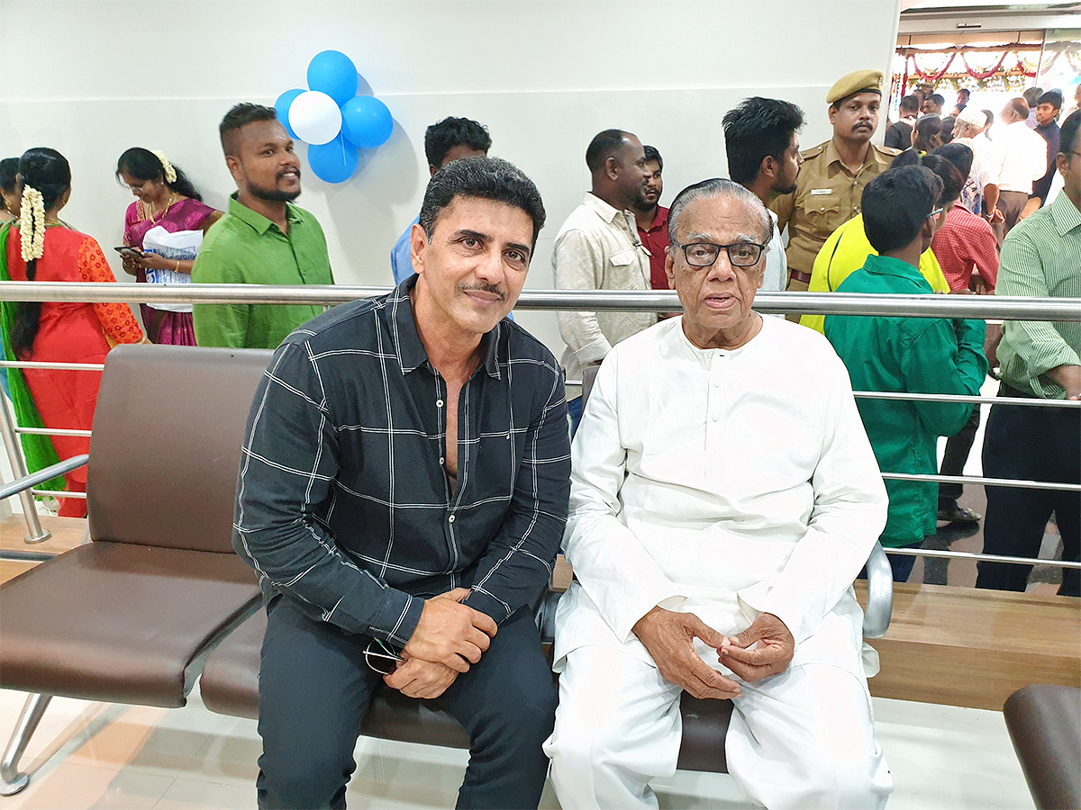 Tollywood Actor Babloo Prithiveeraj Rare And Unseen photos9
