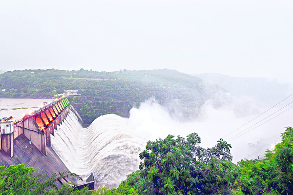 జాతీయ ఉత్తమ ఫొటోగ్రాఫర్‌గా డి.హుస్సేన్‌ 1