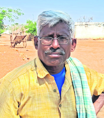 అడవిలో తప్ప బయట బతకలేం 
2