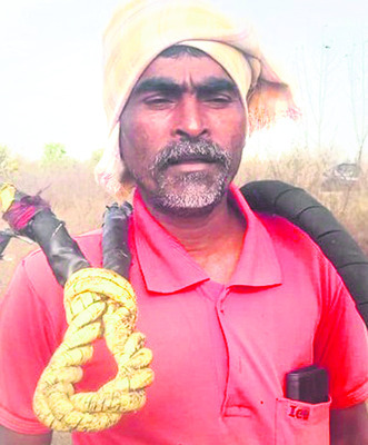 ఈ నెలలో మూడు సార్లు వాగు వచ్చింది
1