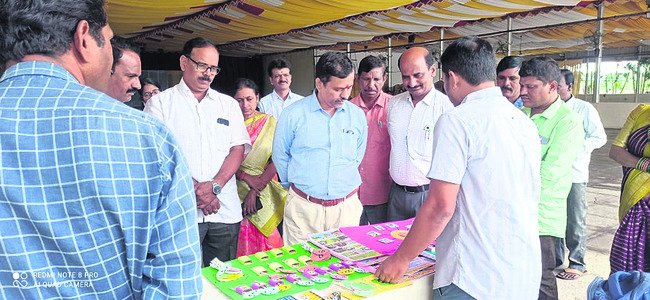 అంగన్వాడీ కేంద్రాలను బలోపేతం చేయాలి1