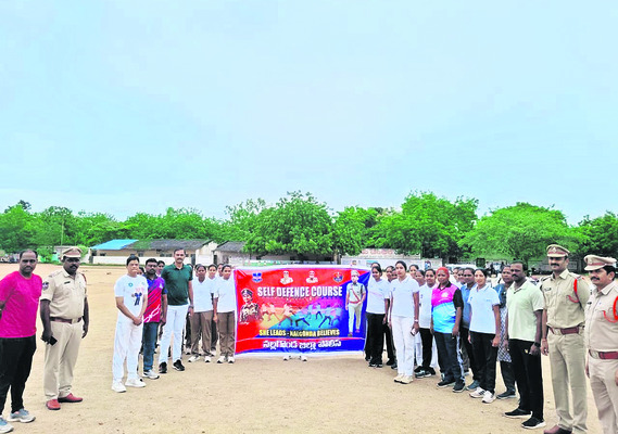 నేను ఎవరినీ కించపరచలేదు : కలెక్టర్‌1