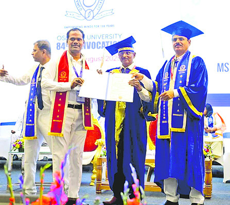 చందుకు డాక్టరేట్ ప్రదానం 2