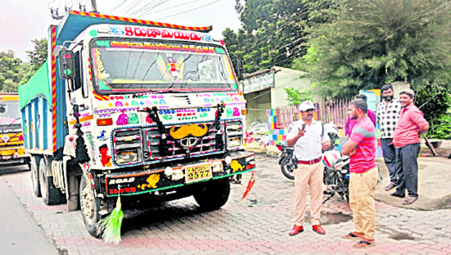 కూటమి నిరంకుశానికి లక్ష్మి మృతి నిదర్శనం 1