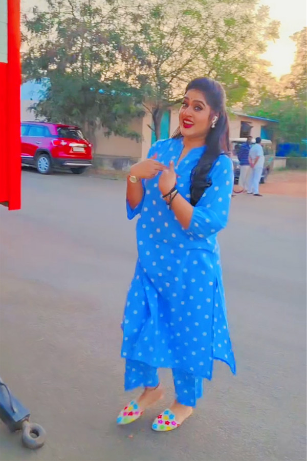 Bigg Boss Fame Priya Latest Beautiful Looks Photos11