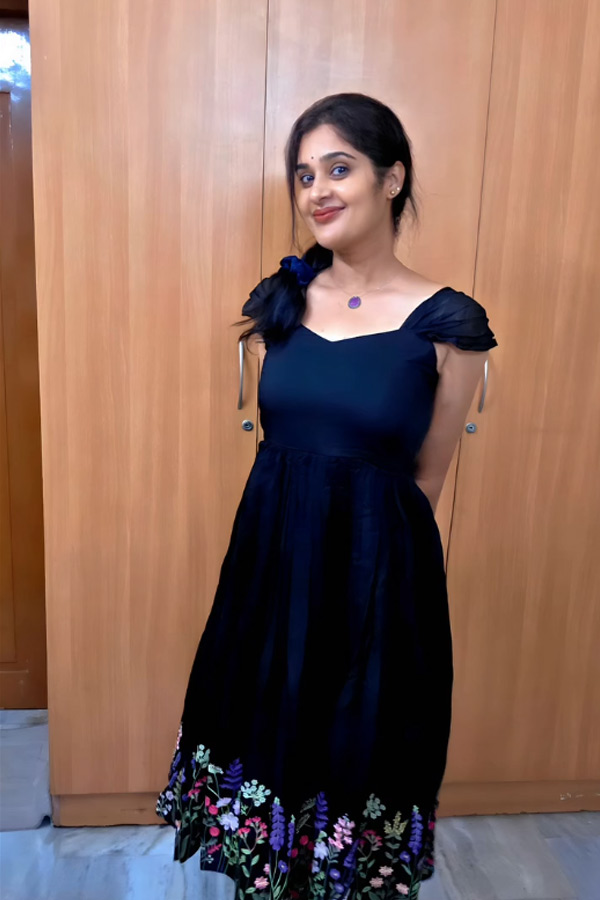 Bigg Boss Fame Priya Latest Beautiful Looks Photos13
