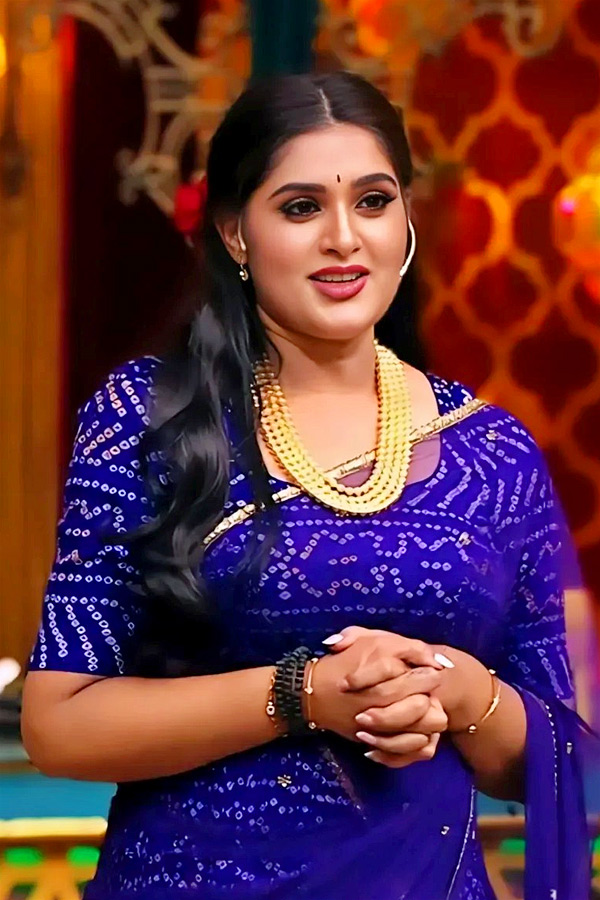 Bigg Boss Fame Priya Latest Beautiful Looks Photos16