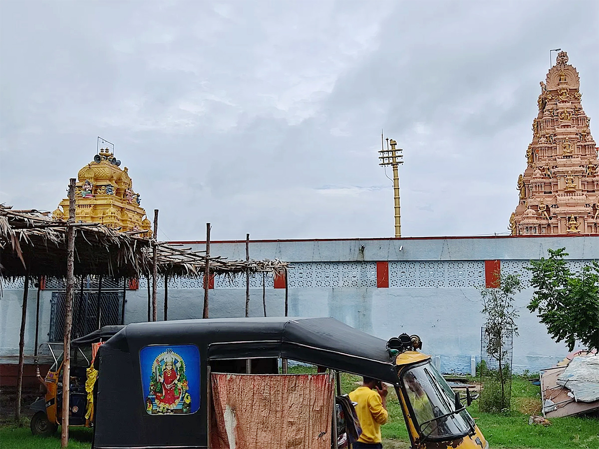 Devotional : Sri Peddintlamma Thalli Temple Kolletikota HD Photos11