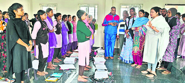పాఠశాల సమస్యల పరిష్కారానికి కృషి 1