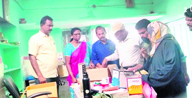అనుమతి లేకుండా ఆస్పత్రులు నిర్వహించొద్దు2