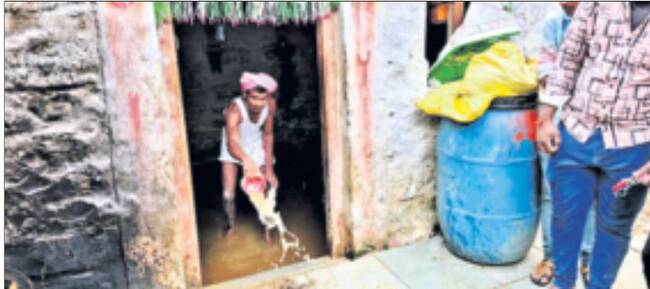 కుండపోత వానలు.. నదుల పరవళ్లు 1