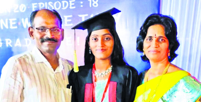 నీట్ పీజీ మెడికల్ పరీక్షలో శ్రావణికి 975వ ర్యాంకు 1