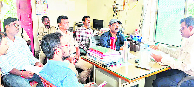 కేబుల్స్‌ తొలగించాలి
2