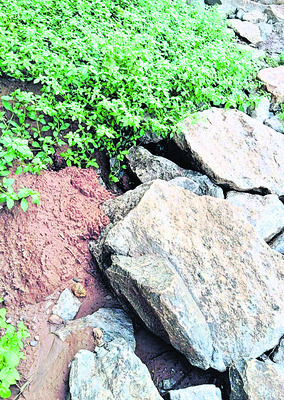 కోతకు గురవుతున్న నాగావళి తీరం! 1
