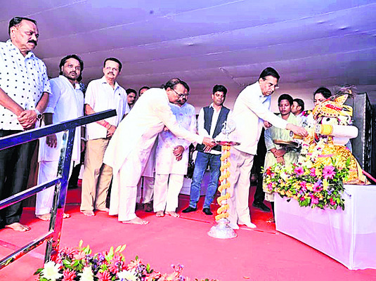 ● సత్యం, అహింస, కరుణతో సుసంపన్న సమాజం సాధ్యం ● స్మారకోత2