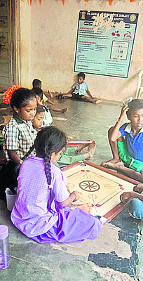 మద్యం మత్తులో ఉపాధ్యాయుడు1