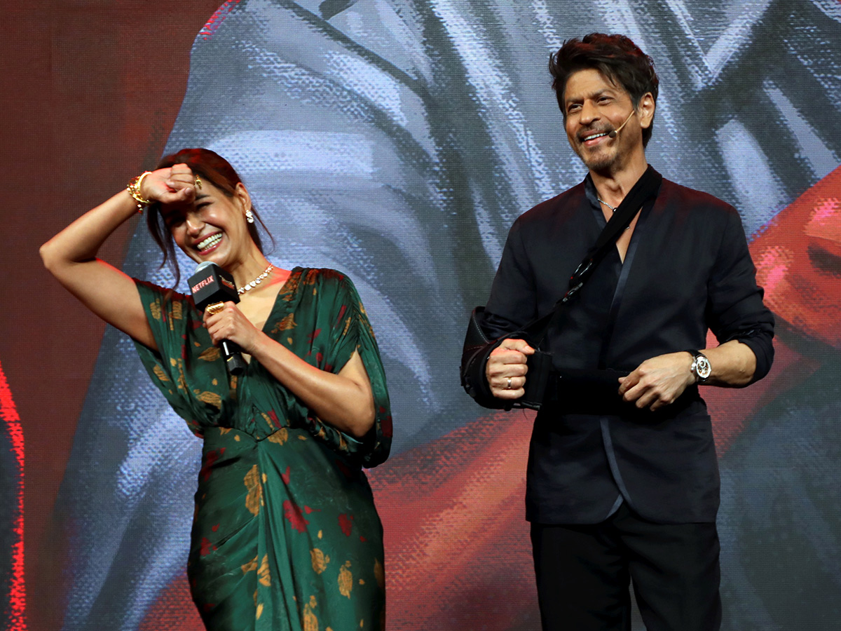 Directorial debut of their son Aryan Khan in Mumbai14