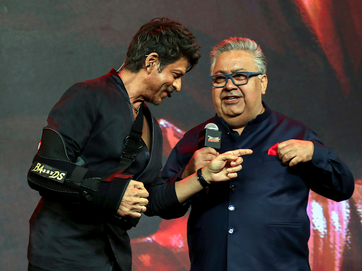 Directorial debut of their son Aryan Khan in Mumbai3